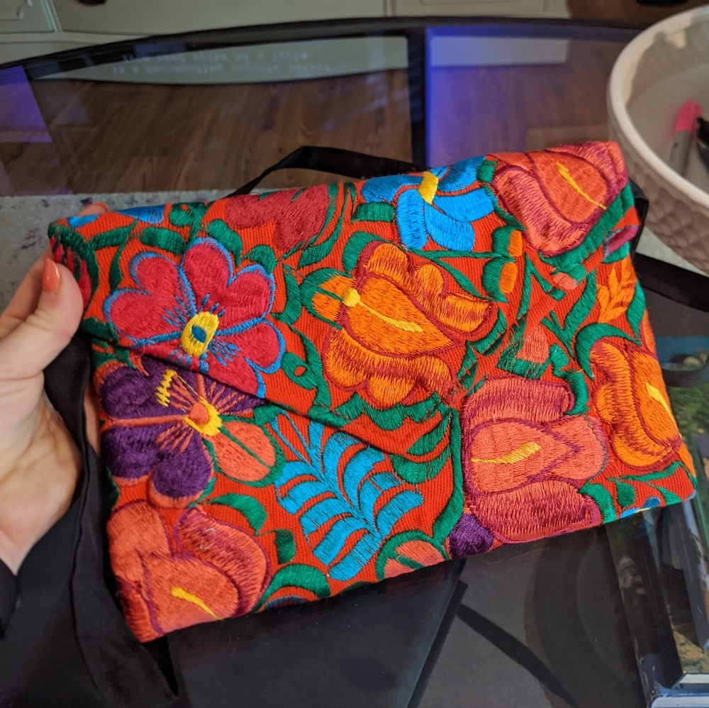 Embroidered flower clutch purse - Mexican style